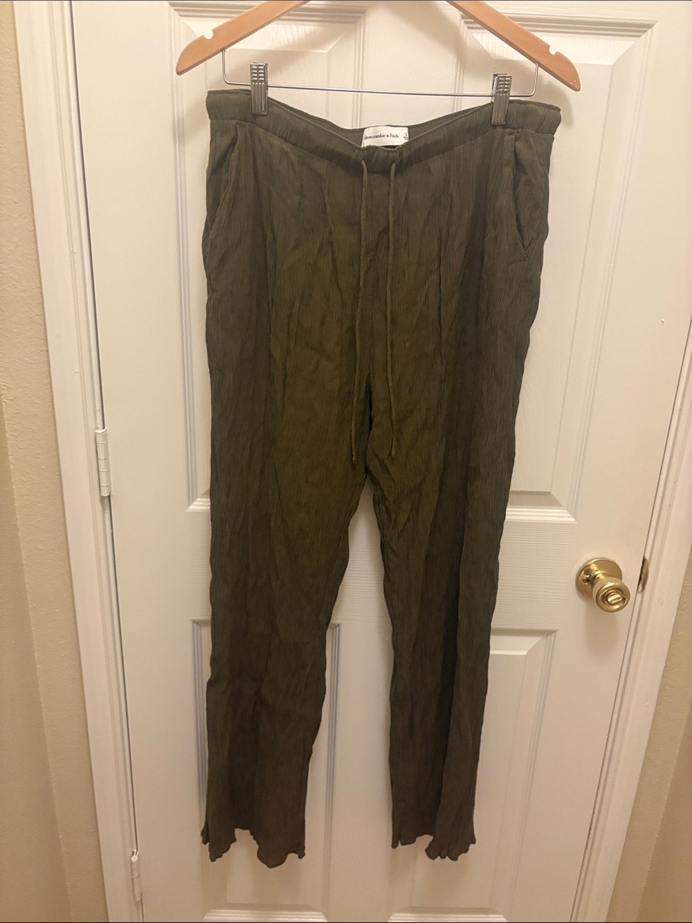 Abercrombie Relaxed Drawstring Pants in Olive Green size L A064